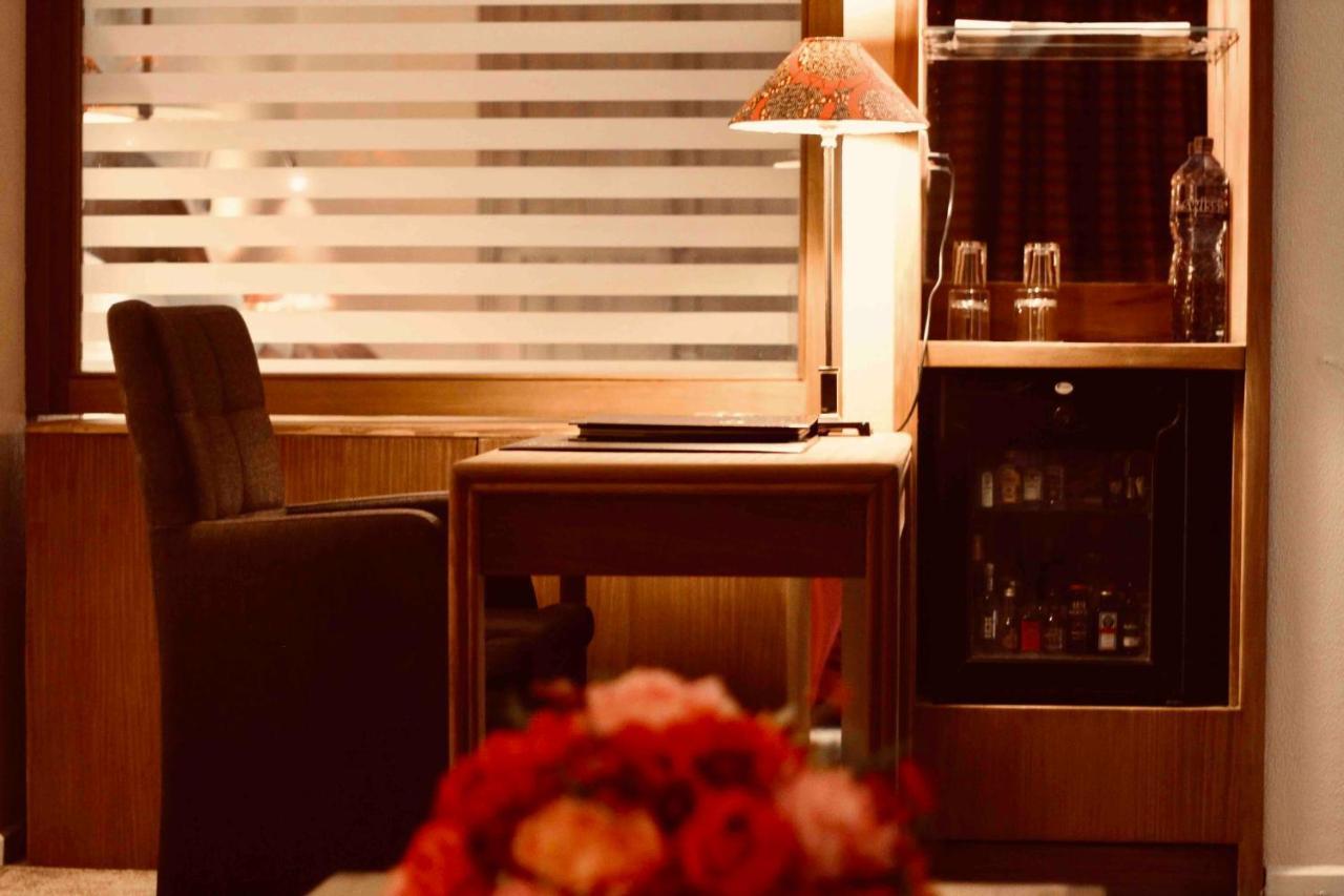 קינשאסה Hotel Memling מראה חיצוני תמונה