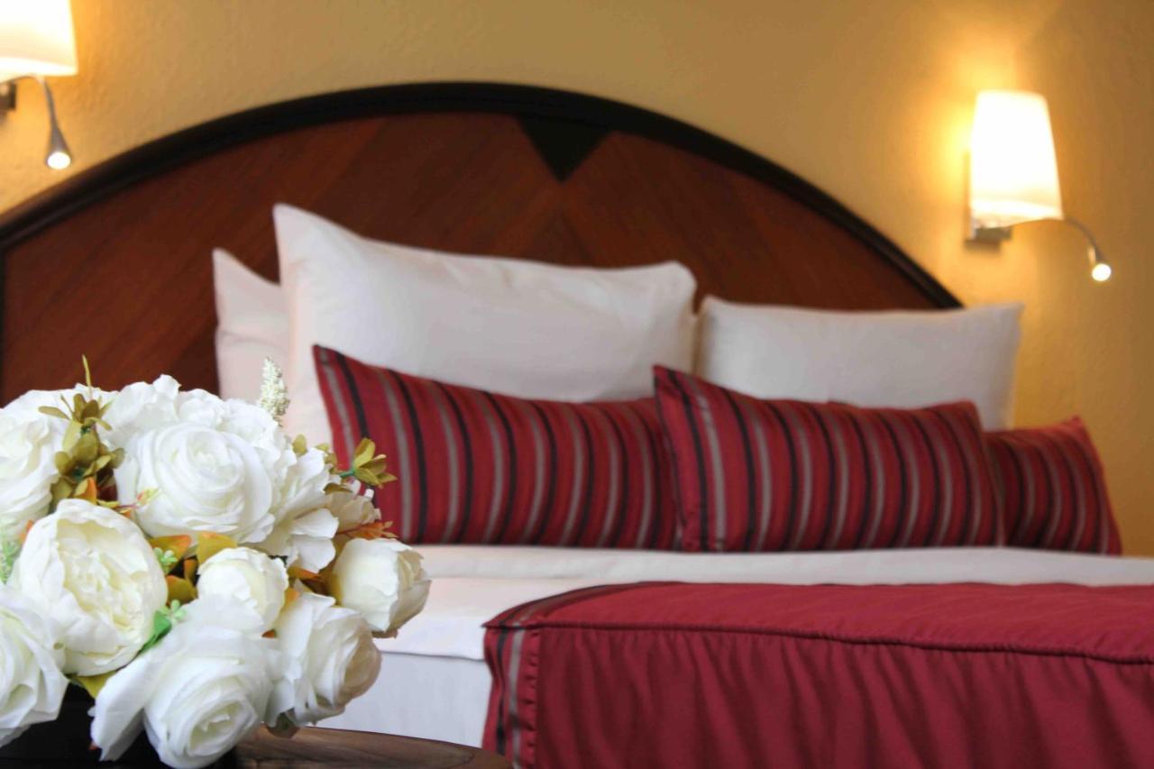 קינשאסה Hotel Memling מראה חיצוני תמונה
